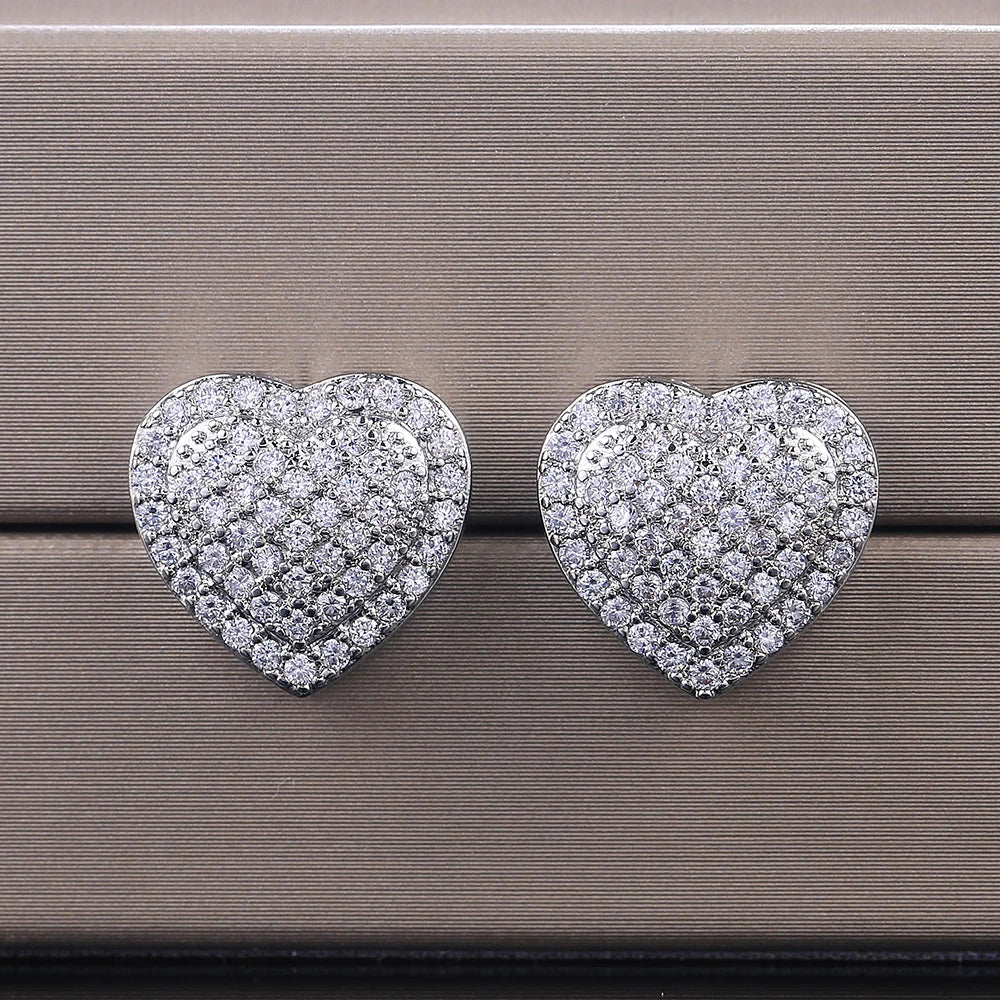 Classic Design Dazzling Heart Stud Earrings for Women High Quality Romantic Female Accessories Timeless Styling Jewelry