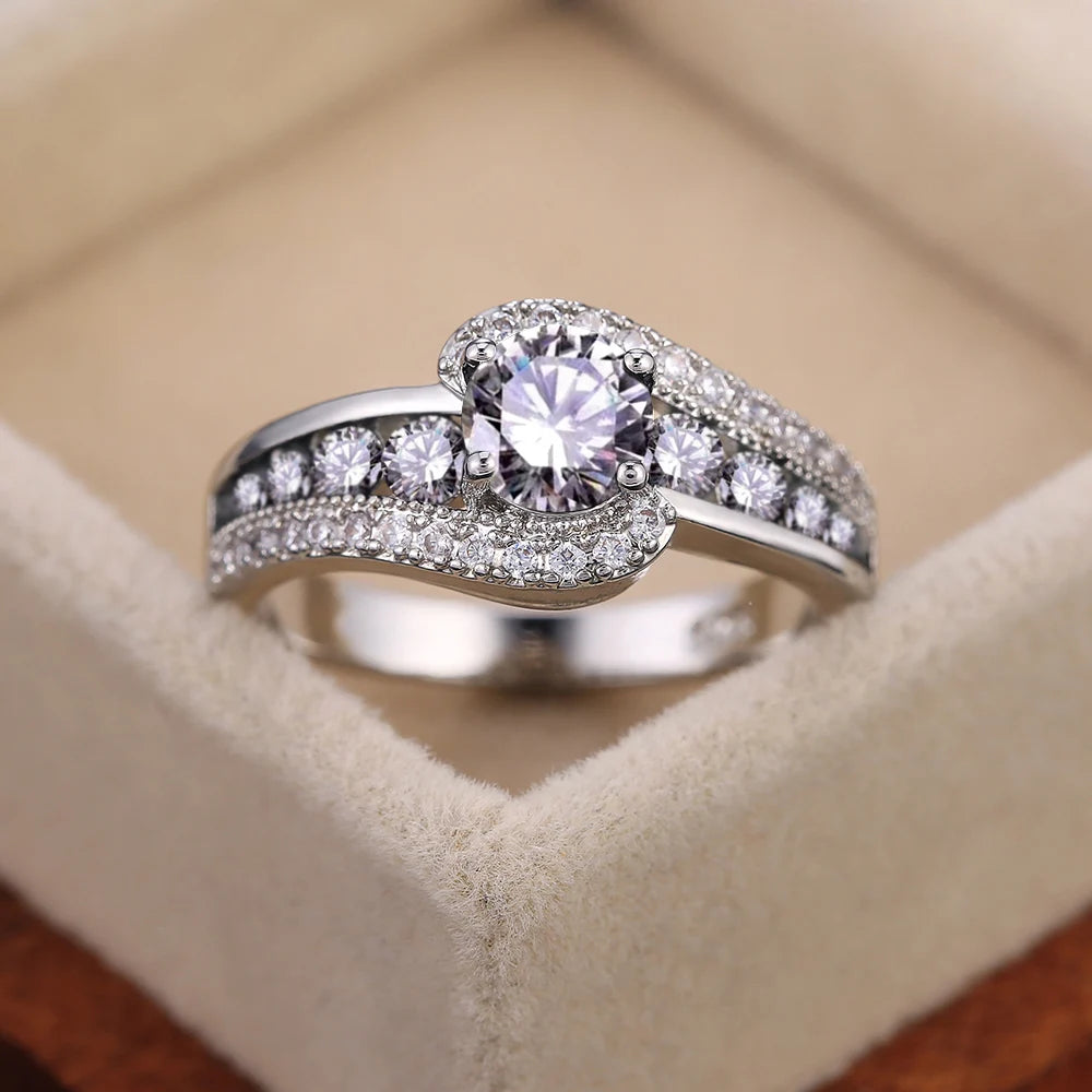 Special-interest Black Stone Women Wedding Ring Dazzling Crystal Zircon Delicate Gift Top Quality Female Classic Jewelry