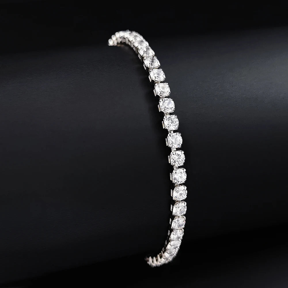 2024 New Arrival Luxury Round Silver Color on Hand Bracelet Bangle for Women Anniversary Gift Jewelry Bulk Sell S5650