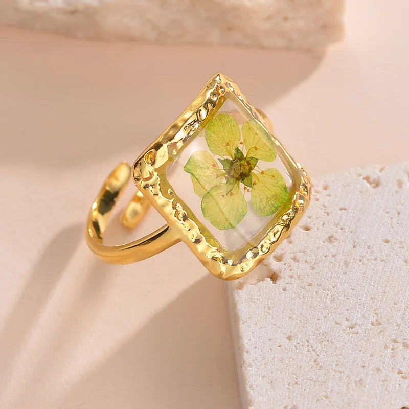 18K Gold Plated Jewelry Adjustable Stainless Steel Waterproof Ring Literary Retro Eternity Flower Design Jewelry For Ladies Gift