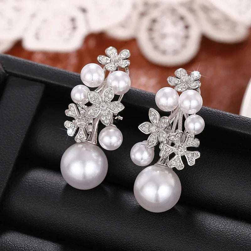 Newly Design Flower Earrings with Elegant Imitation Pearl Engagement Wedding Aesthetic Earrings for Women Fashion Jewelry