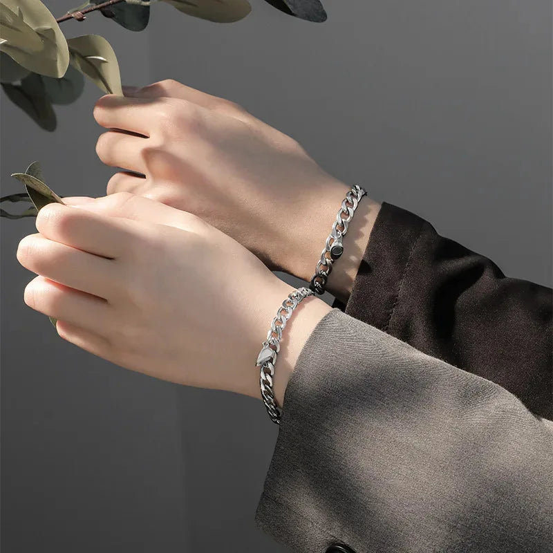 2Pcs/set Magnet Couple Bracelets Heart Attraction Bracelet Sliver Love Charm Simple Cuban Chains Key Lock Jewelry Gifts