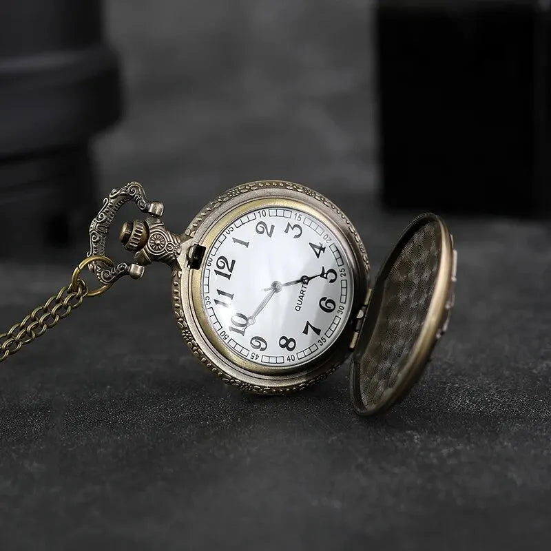 Best Gifts Luxury Quartz Pocket Watch Design Playing Card Necklace Pendant Pocket Watch Clock for Mens Womens