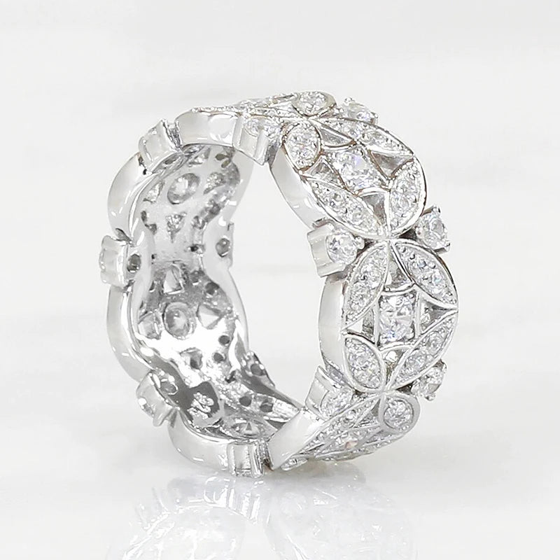 Luxury Exquisite Silver Color Finger Ring Female Shinning Cubic Zirconia Jewelry for Wedding Aesthetic Accessories Gift