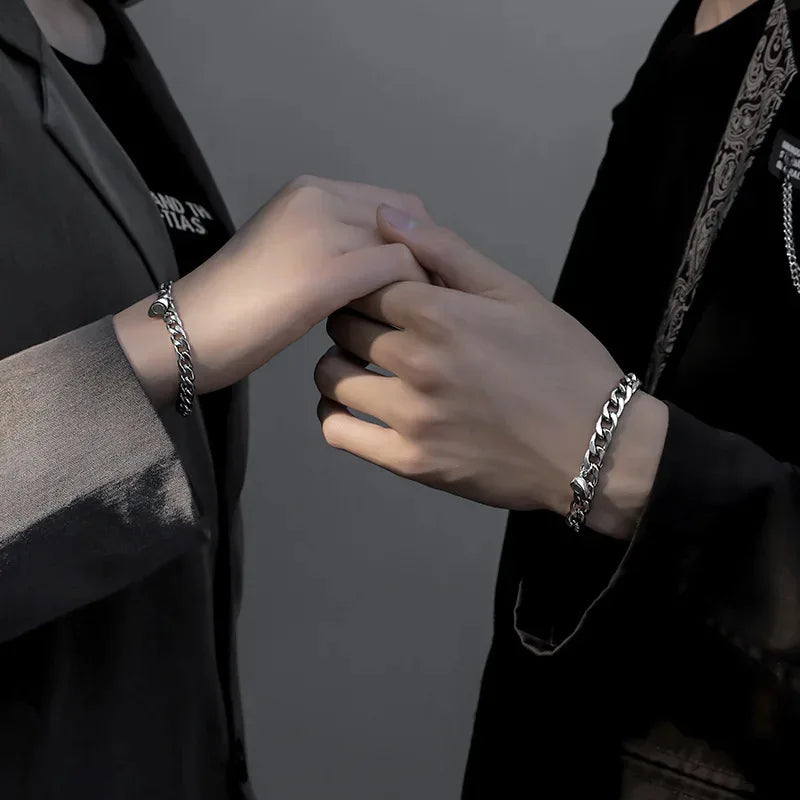 2Pcs/set Magnet Couple Bracelets Heart Attraction Bracelet Sliver Love Charm Simple Cuban Chains Key Lock Jewelry Gifts