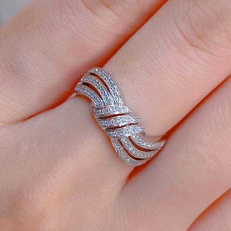 Trendy Proposal Ring Female Statement Jewelry for Engagement Brilliant Zirconia Finger Accessories for Wedding Ceremony