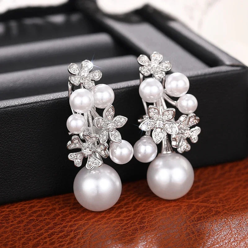 Newly Design Flower Earrings with Elegant Imitation Pearl Engagement Wedding Aesthetic Earrings for Women Fashion Jewelry