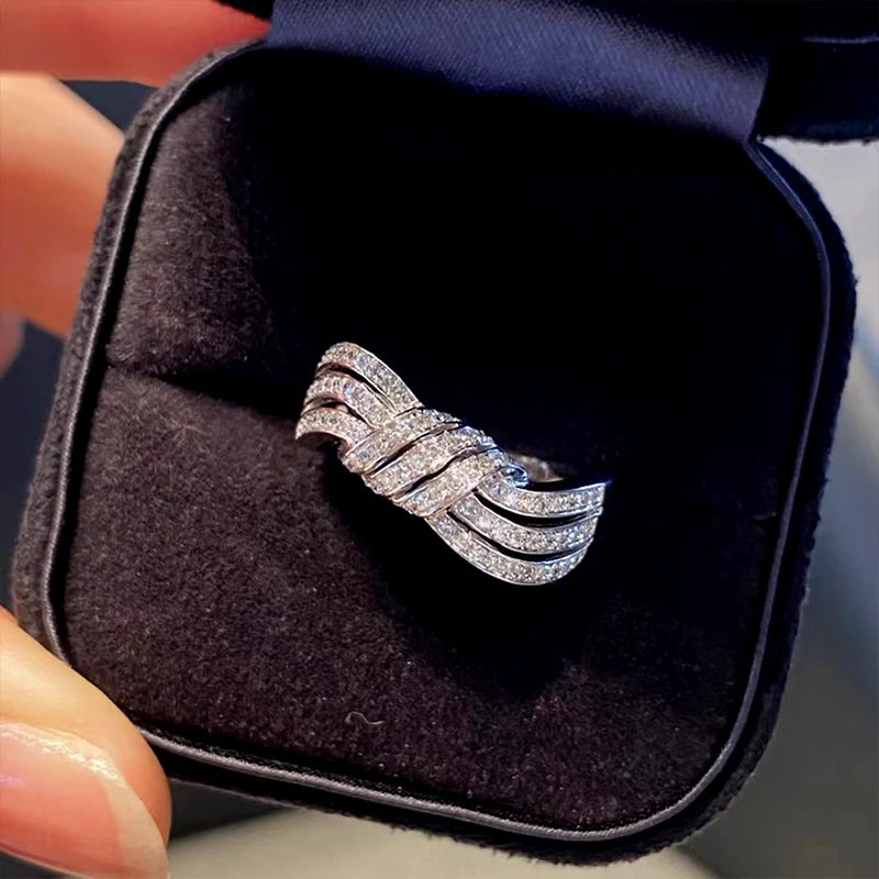Trendy Proposal Ring Female Statement Jewelry for Engagement Brilliant Zirconia Finger Accessories for Wedding Ceremony