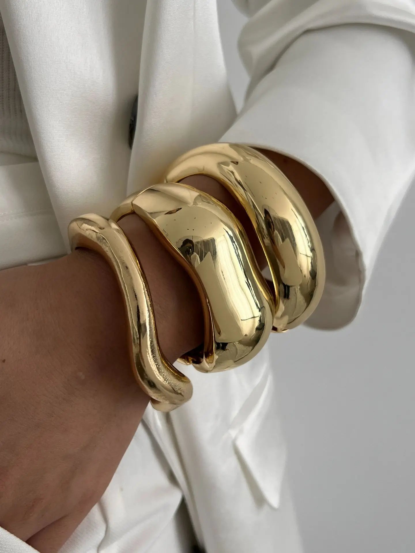 DIEZI Vintage Wide Cuff Bangles Hip Hop Punk Gold Silver Color Geometric Metal Spring Bangles For Women Bracelets Men Jewelry