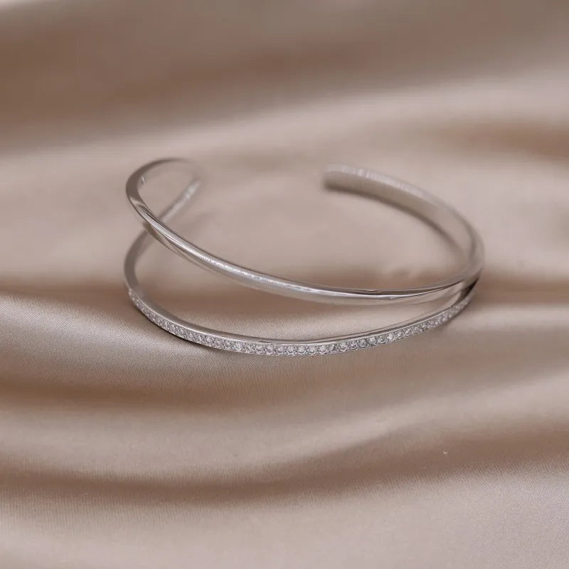 2024 French new design fashion jewelry two-color plated zircon letter X opening bracelet elegant women's daily work accessories