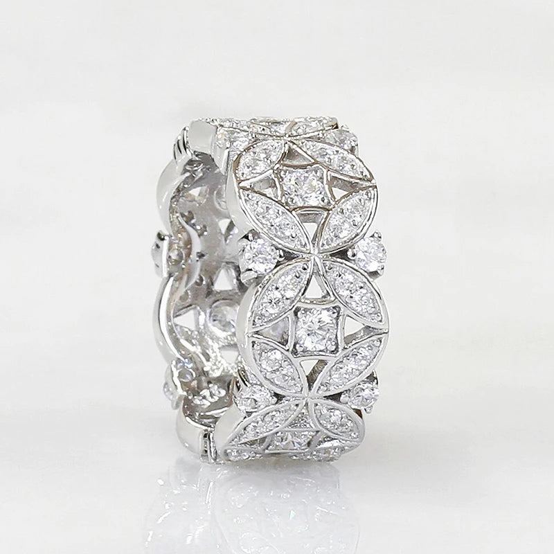Luxury Exquisite Silver Color Finger Ring Female Shinning Cubic Zirconia Jewelry for Wedding Aesthetic Accessories Gift