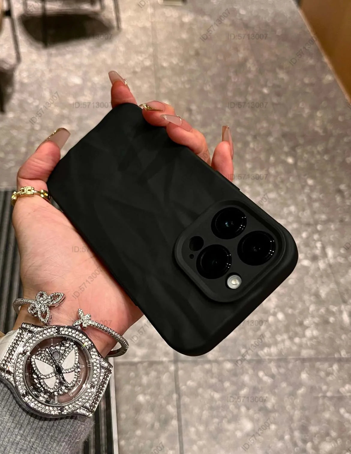 Fashion Silicone Fold Wrinkle Phone Case for iPhone 14 13 12 11 15 Pro Max Soft Cases Shockproof Bumper Cover Phone Accessories