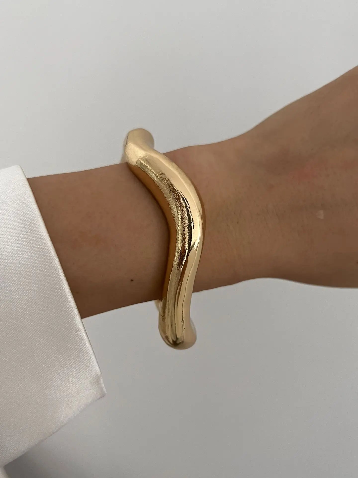 DIEZI Vintage Wide Cuff Bangles Hip Hop Punk Gold Silver Color Geometric Metal Spring Bangles For Women Bracelets Men Jewelry
