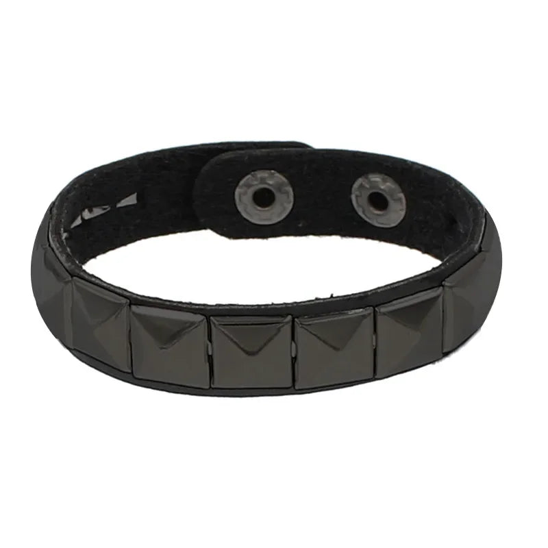 New Punk Fashion Men Black Cuff Leather Bracelet Wristband Metal Rivets Stud Charm Bangle for Women Rock Gothic Jewelry 2024