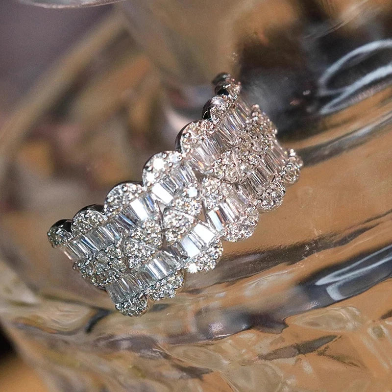 Modern Fashion Design Women Wedding Rings Full Bling Bling Cubic Zirconia New Luxury Female Rings Party Statement Jewelry