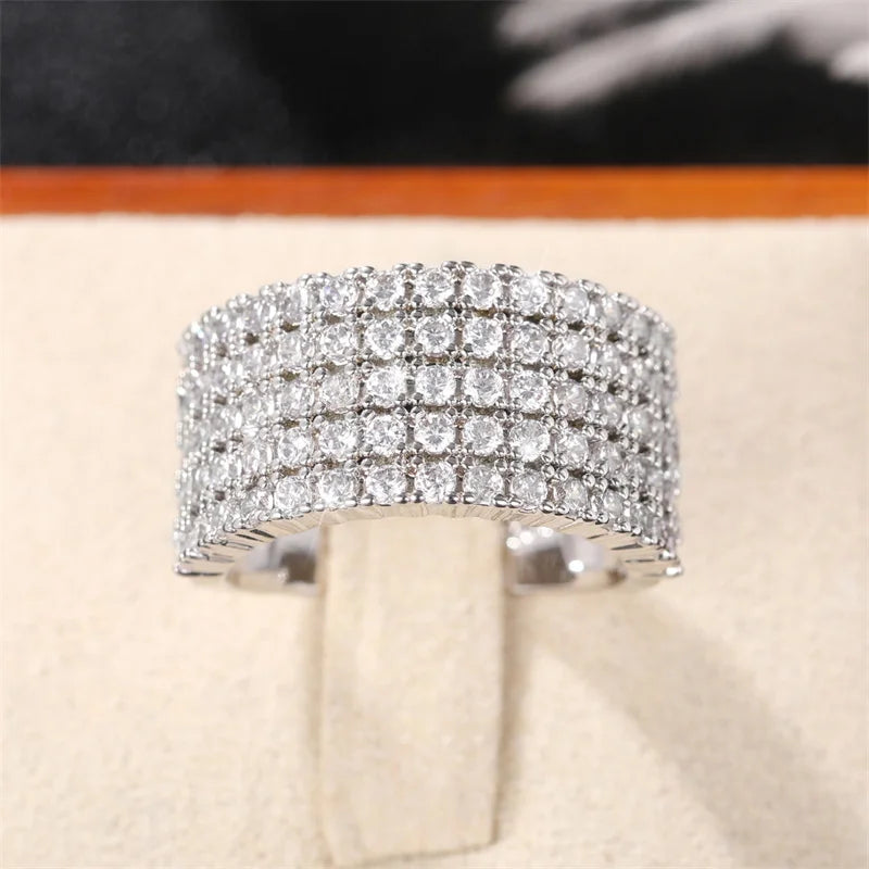 New Trendy Women Rings with White CZ Stone Modern Fashion Engagement Wedding Bands Accessories Versatile Female Jewelry