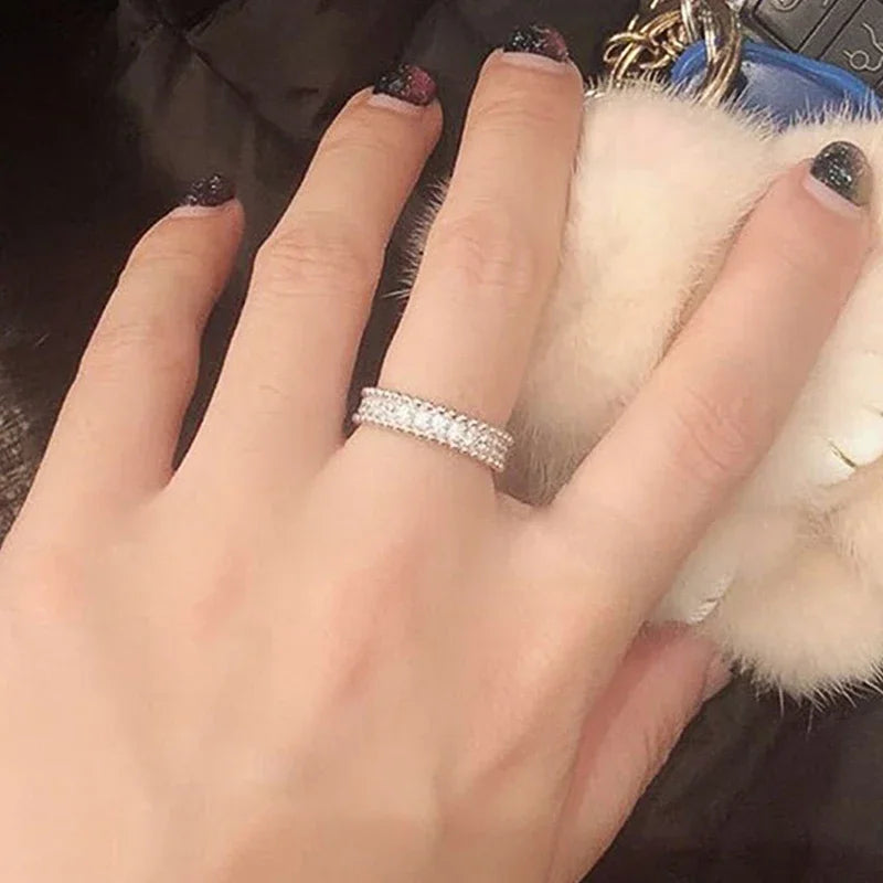 Trendy Simple Rings for Lady Shiny Single Row Cubic Zirconia Exquisite Finger Accessories Attractive Charms Party Jewelry