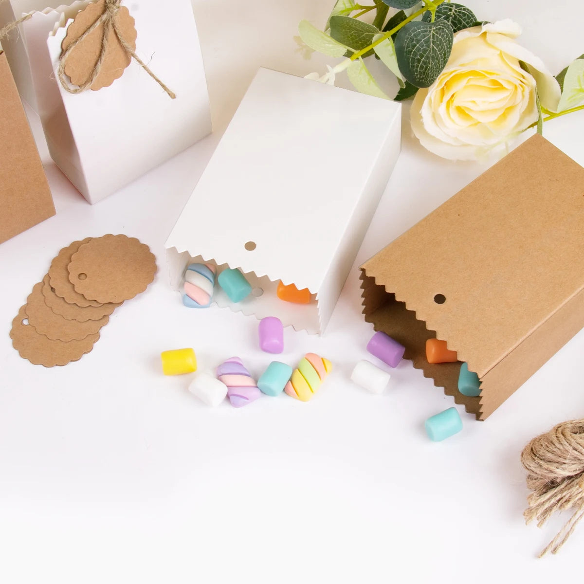 10/20/30pcs Retro Kraft Paper DIY Gift Bag White Brown Cookie Wedding Favor Candy Box Food Packaging Bag With Rope Birthday Deco