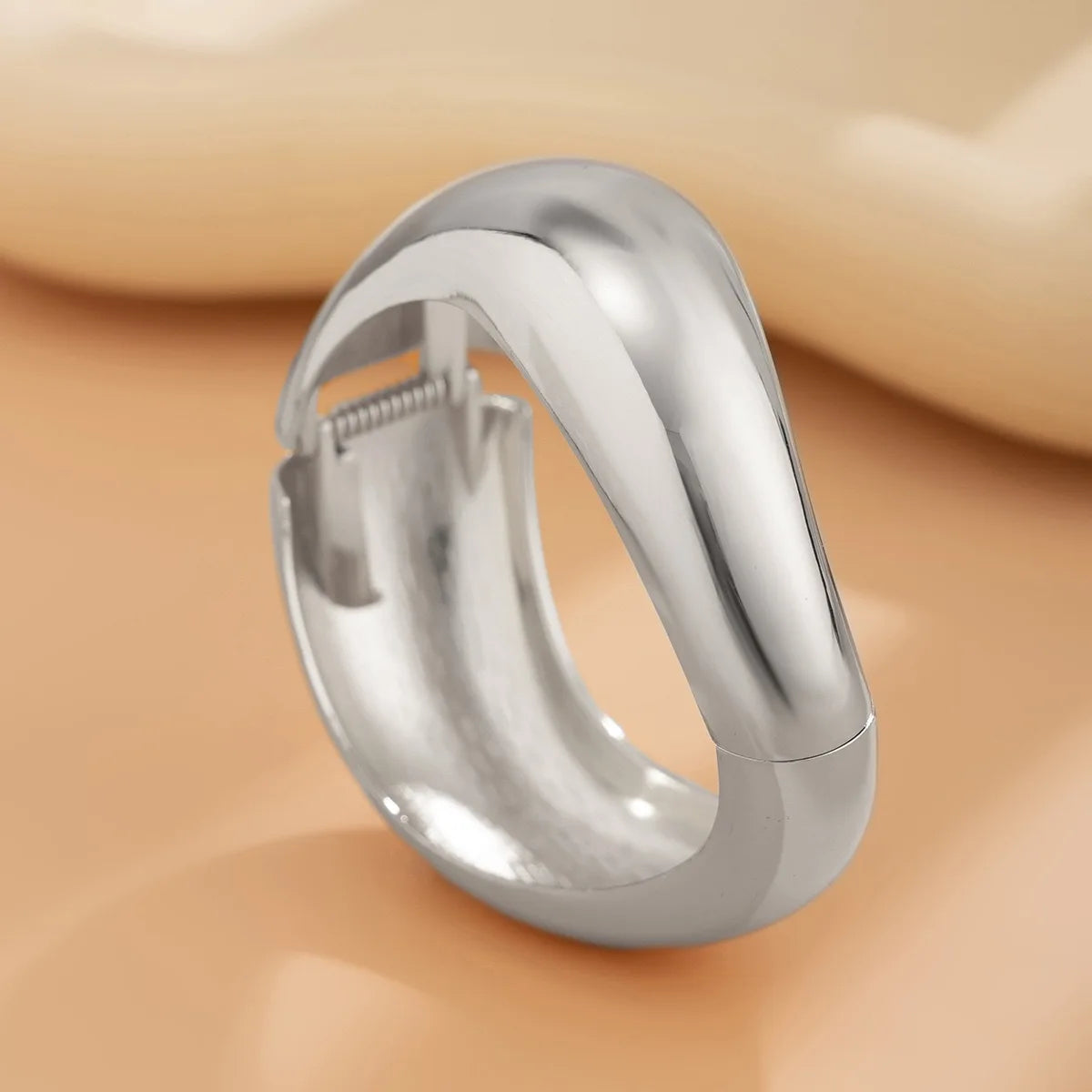 DIEZI Vintage Wide Cuff Bangles Hip Hop Punk Gold Silver Color Geometric Metal Spring Bangles For Women Bracelets Men Jewelry