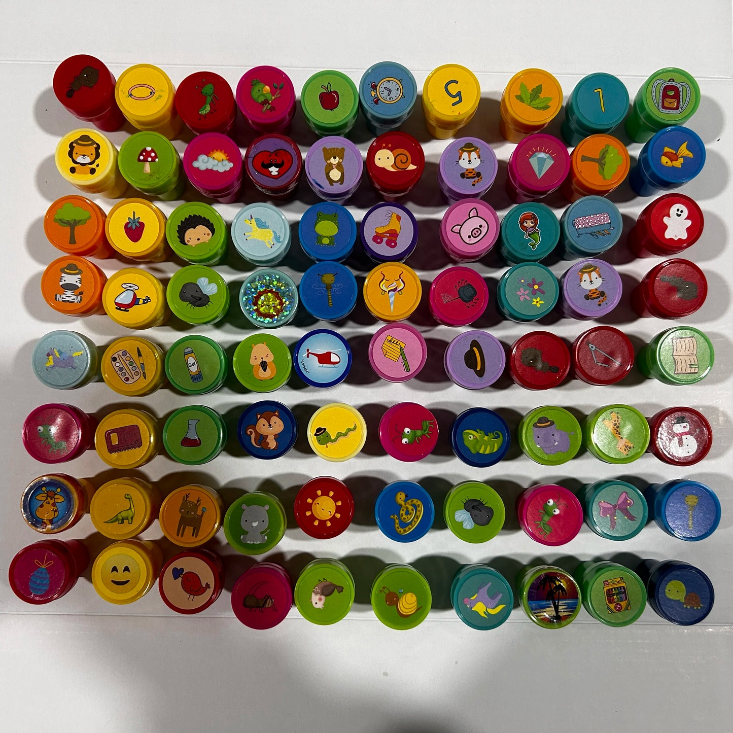 20pcs Assorted Stamps for Kids Self-ink Stamps Children Toy anima Smiley Face Seal Scrapbooking DIY Painting Photo Album Decor 