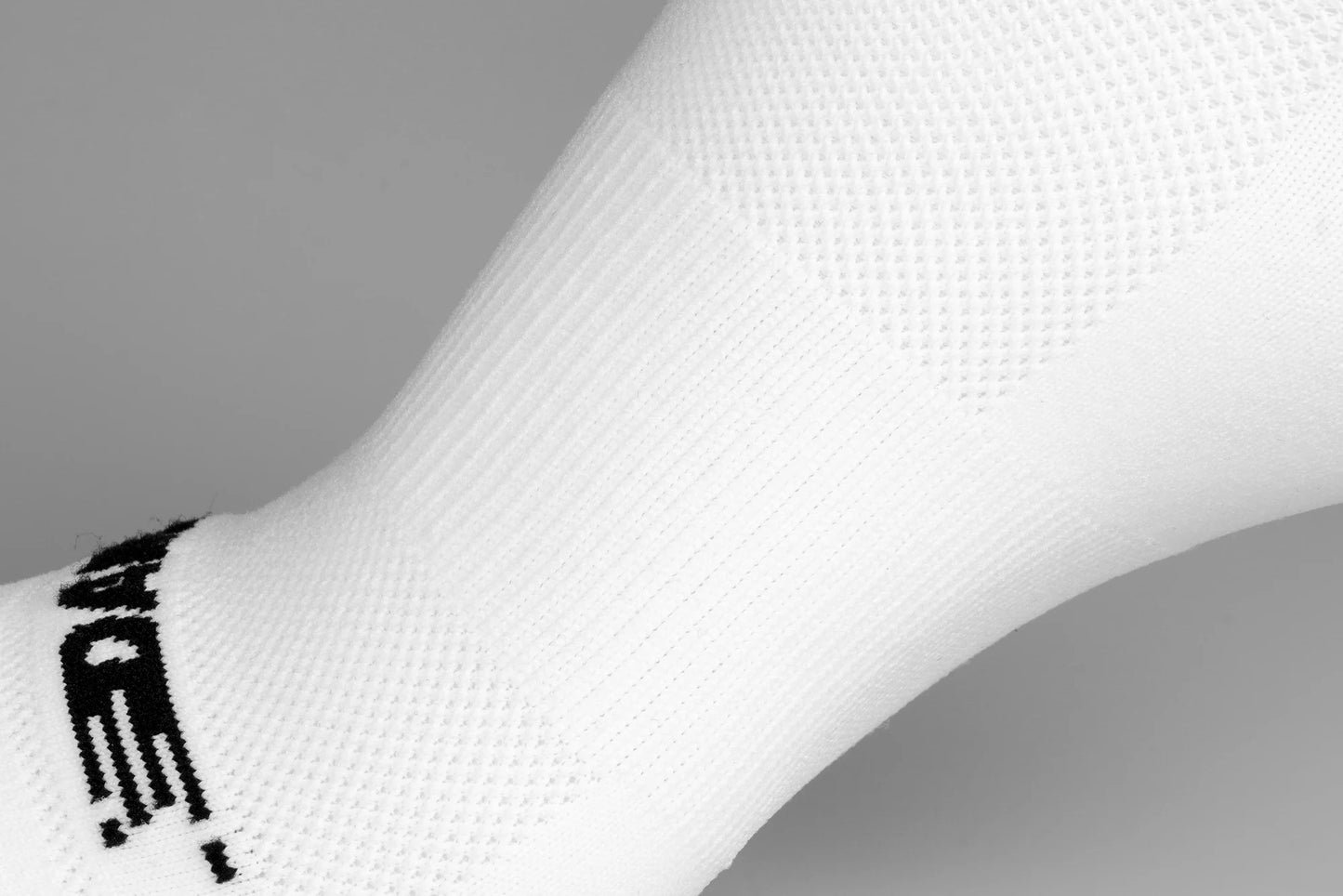 DAREVIE AERO Cycling Man Socks Pro Aerodynamics Socks Elastic Anti-Slip Men's Cycling Socks Outdoor Sports Bicycle Accessories