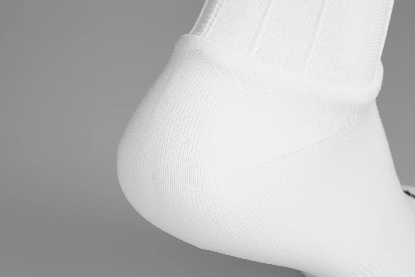 DAREVIE AERO Cycling Man Socks Pro Aerodynamics Socks Elastic Anti-Slip Men's Cycling Socks Outdoor Sports Bicycle Accessories