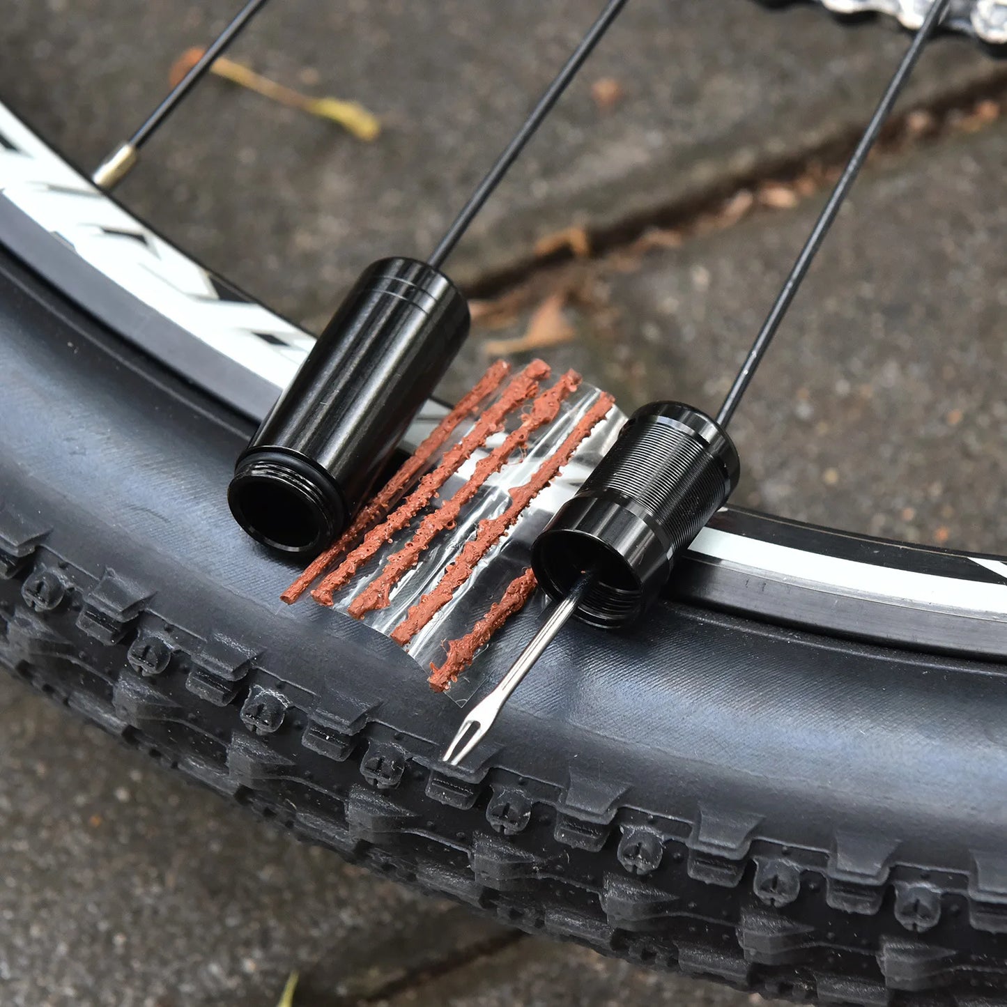 Bicycle Tire Puncture Repair Tool Kit Mini Bike Tubeless Tire Repair Tools MTB Tyre Repairing Rubber Strips Cycling Accessories