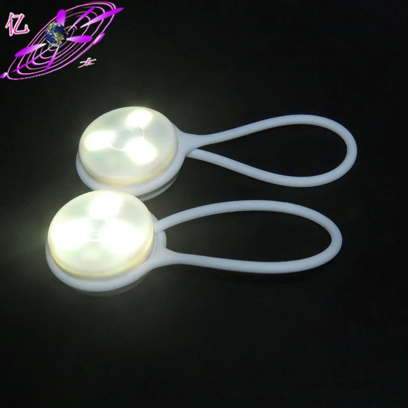 Popular Silicone Backpack Mini Bicycle Light For Night Riding Easily Bicycle Warning Light Rear LED Taillight For Cycling Safety