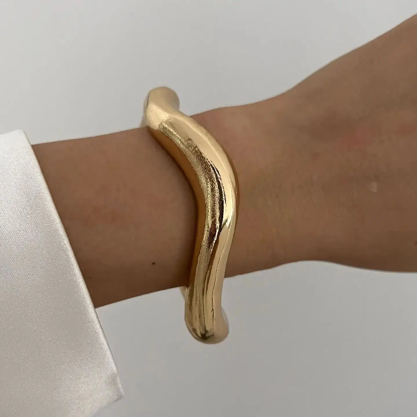 DIEZI Vintage Wide Cuff Bangles Hip Hop Punk Gold Silver Color Geometric Metal Spring Bangles For Women Bracelets Men Jewelry