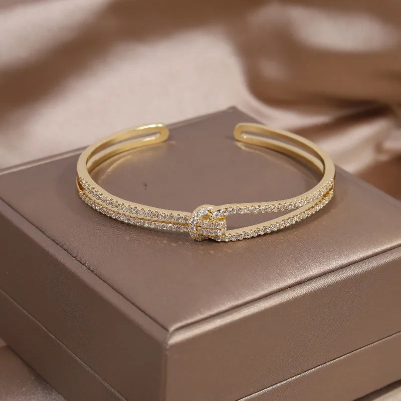 2024 French new design fashion jewelry two-color plated zircon letter X opening bracelet elegant women's daily work accessories