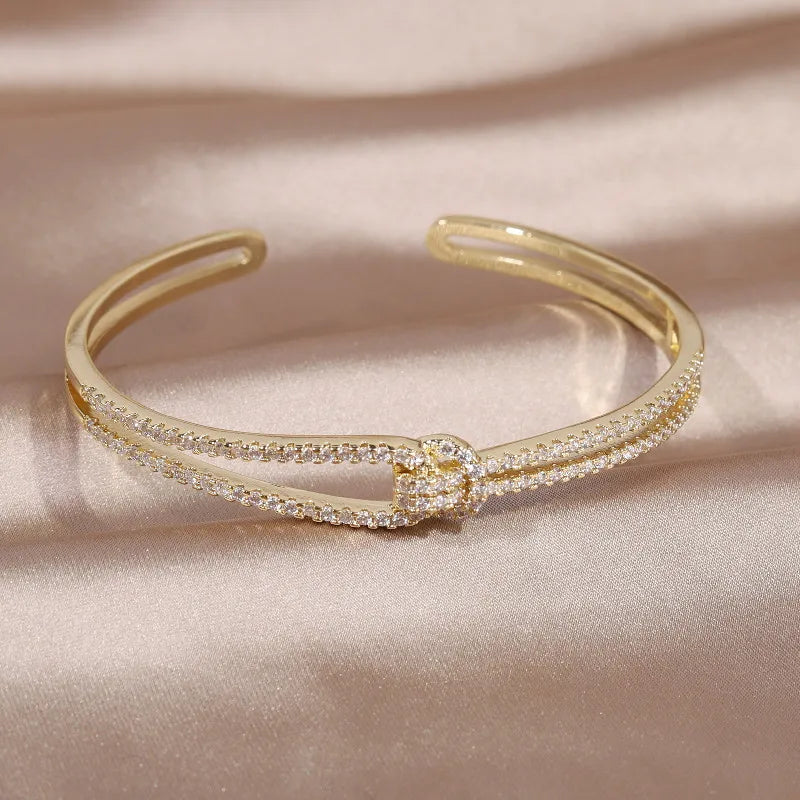 2024 French new design fashion jewelry two-color plated zircon letter X opening bracelet elegant women's daily work accessories