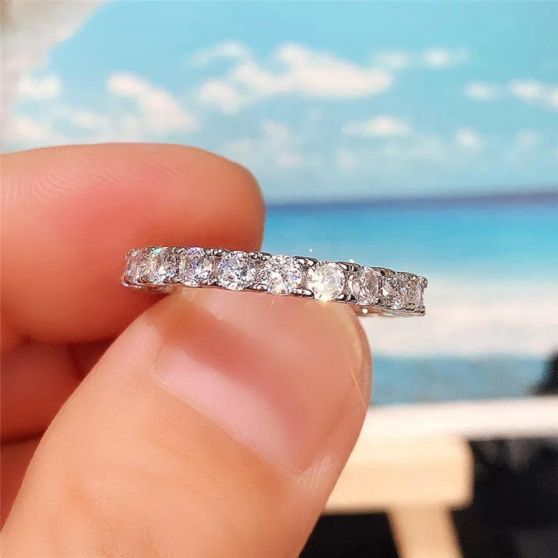 Fashion Contracted Design Women's Ring with Brilliant White Cubic Zirconia Wedding Party Daily Wearable Statement Jewelry