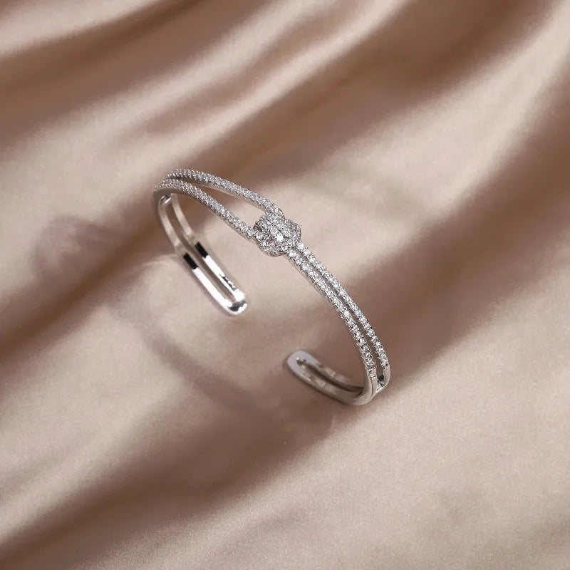 2024 French new design fashion jewelry two-color plated zircon letter X opening bracelet elegant women's daily work accessories