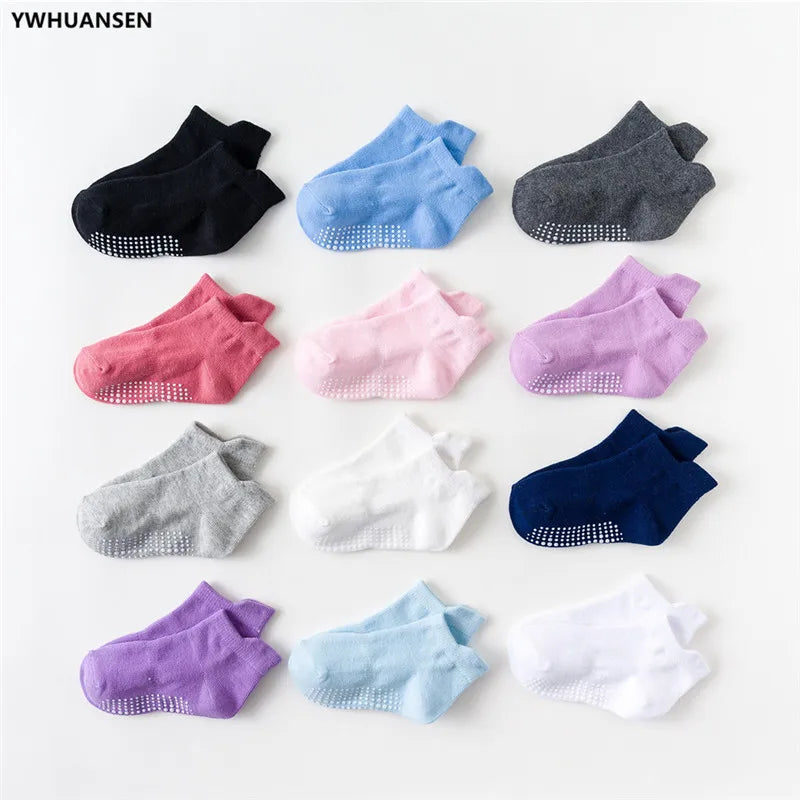 6/12 Pairs/lot 0-5 Yrs Cotton Children's Anti-slip Boat Socks For Boys Girl Low Cut Floor Kid Sock With Rubber Grips Polka dot
