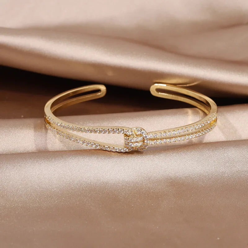 2024 French new design fashion jewelry two-color plated zircon letter X opening bracelet elegant women's daily work accessories