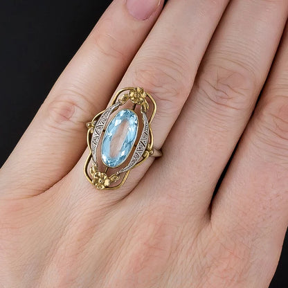 Vintage Two Tone Flower Design Finger Rings for Women Inlaid Sky Blue Stone Aesthetic Jewelry Party Ring Surprise Gift