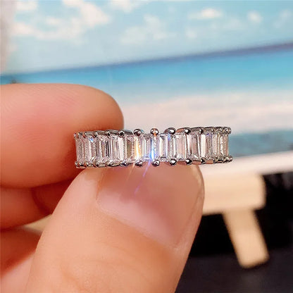 Fashion Contracted Design Women's Ring with Brilliant White Cubic Zirconia Wedding Party Daily Wearable Statement Jewelry