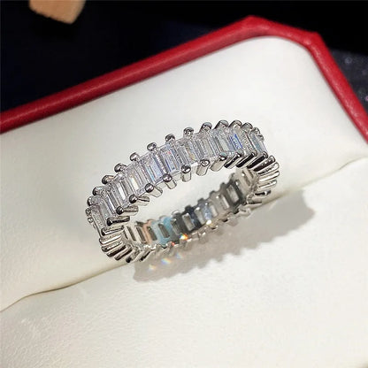 Fashion Contracted Design Women's Ring with Brilliant White Cubic Zirconia Wedding Party Daily Wearable Statement Jewelry