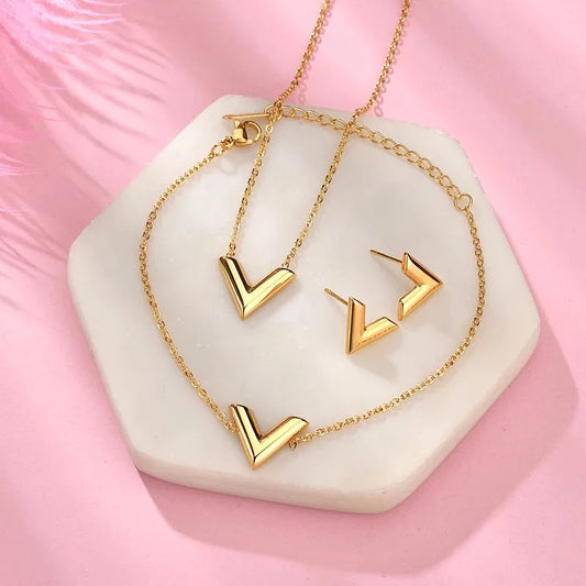 Stainless Steel Letter V Bracelets For Women Girl Gold Color Alphabet Bangle Famous Brand Jewelry Set Best Gift For Friend