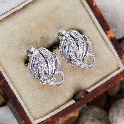 Delicate Bright Zirconia Stud Earrings for Women Engagement Jewelry Fashion Silver Color Accessories for Wedding Ceremony