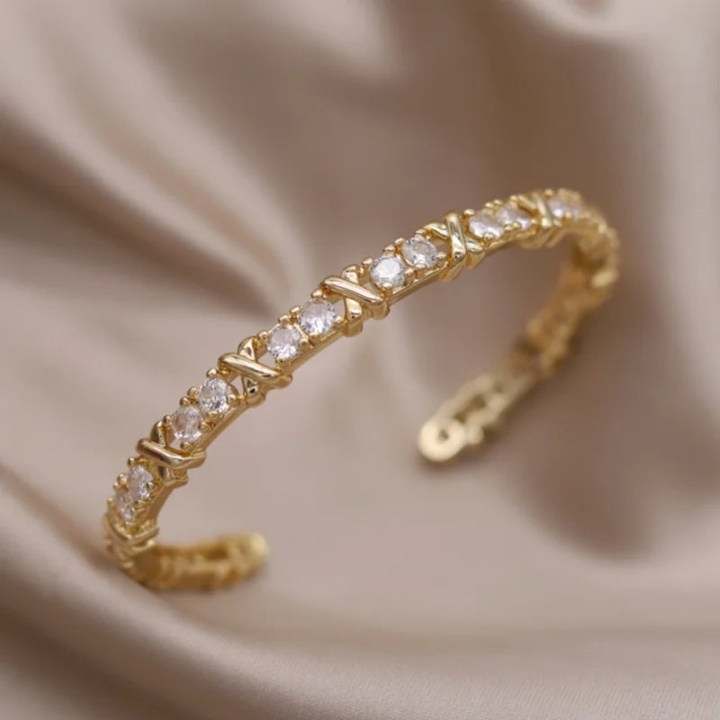 2024 French new design fashion jewelry two-color plated zircon letter X opening bracelet elegant women's daily work accessories