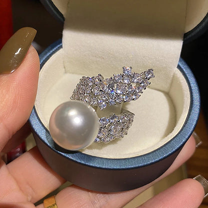 Gorgeous Graceful Simulated Pearl Finger Ring Female Wedding Party Jewelry with Brilliant Zirconia Luxury Accessories