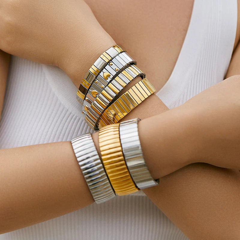 Titanium Steel Elastic Bracelet for Women.Heart Shape.1Pcs.Gold Plated Punk Jewelry.Hip Hop. New Design