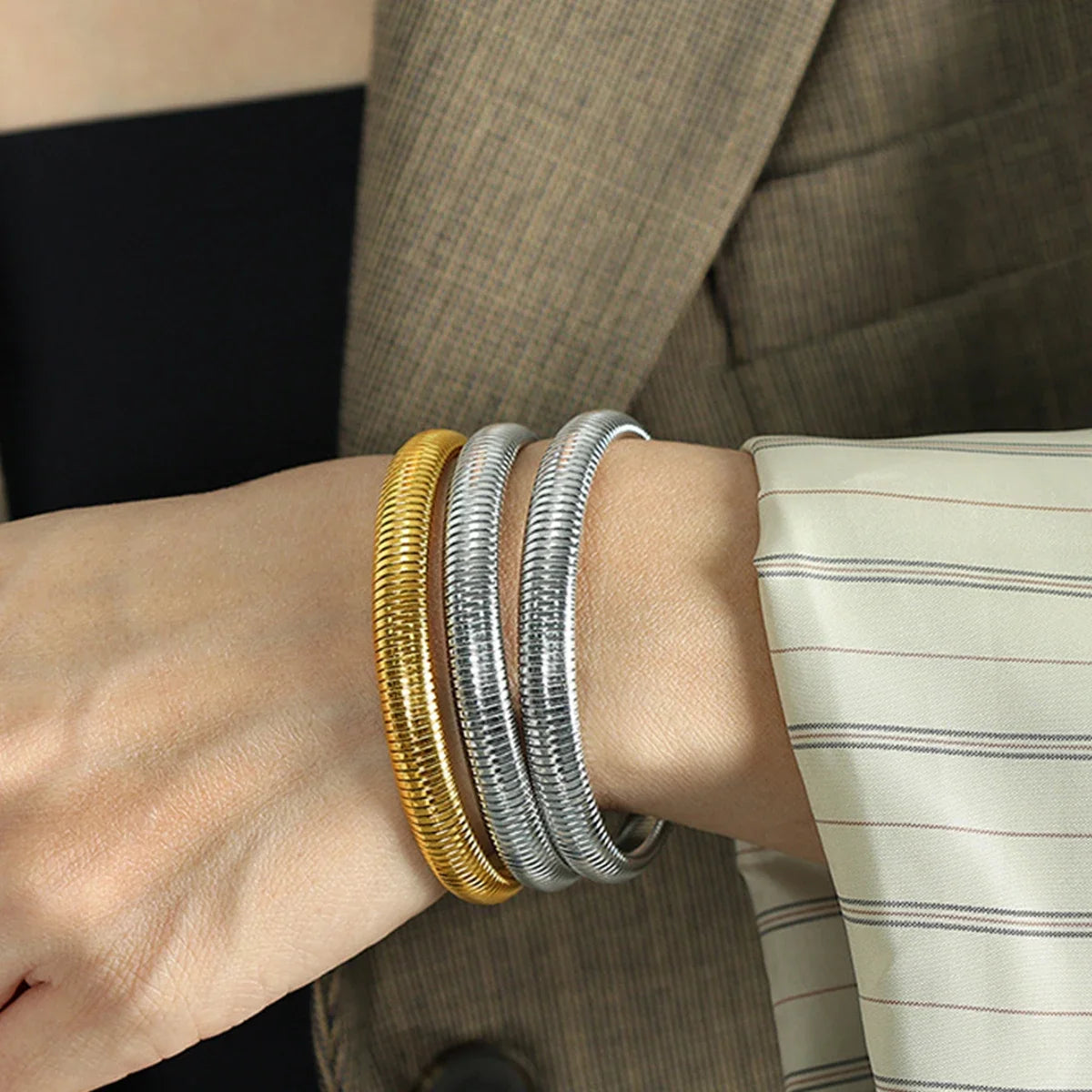 Stainless Steel Texture Flex Snake Chain Cuff Bracelet 18k Gold Plated Wide Bracelet Bangle Fashion Jewelry Women Gifts
