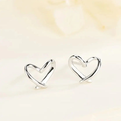 Minimalist Heart Shaped Stud Earrings for Women Glossy Neat Fresh Teens Ear Accessories Charms Daily Wear Party Jewelry