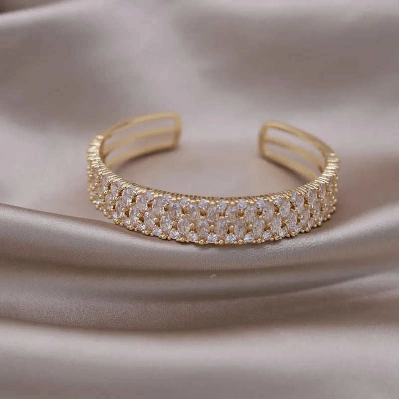 2024 French new design fashion jewelry two-color plated zircon letter X opening bracelet elegant women's daily work accessories