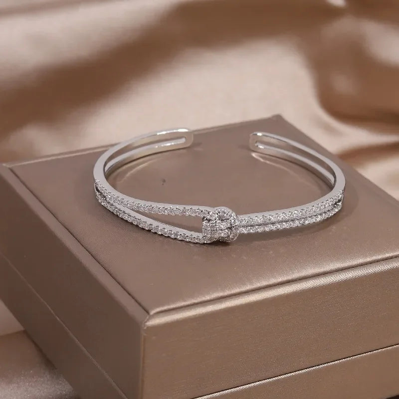 2024 French new design fashion jewelry two-color plated zircon letter X opening bracelet elegant women's daily work accessories