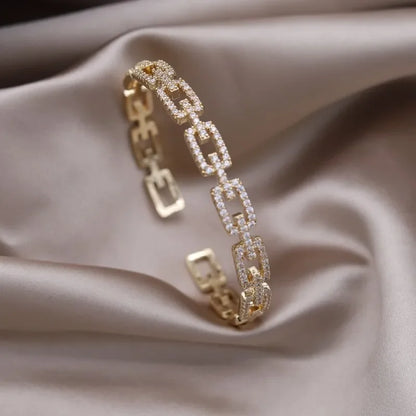 2024 French new design fashion jewelry two-color plated zircon letter X opening bracelet elegant women's daily work accessories