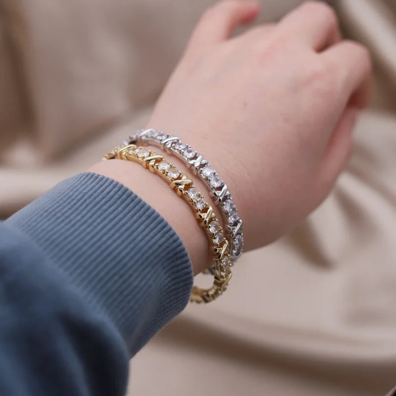 2024 French new design fashion jewelry two-color plated zircon letter X opening bracelet elegant women's daily work accessories