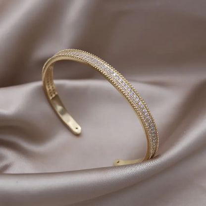 2024 French new design fashion jewelry two-color plated zircon letter X opening bracelet elegant women's daily work accessories